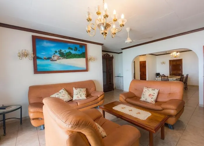 Bel Age Anse Royale