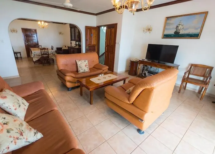 Bel Age Anse Royale